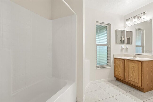 Building Photo - 410 Central Mariners Dr