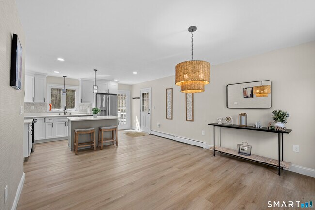 Building Photo - 3 Kenyon Rd