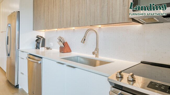 Building Photo - 2850 Fannin St