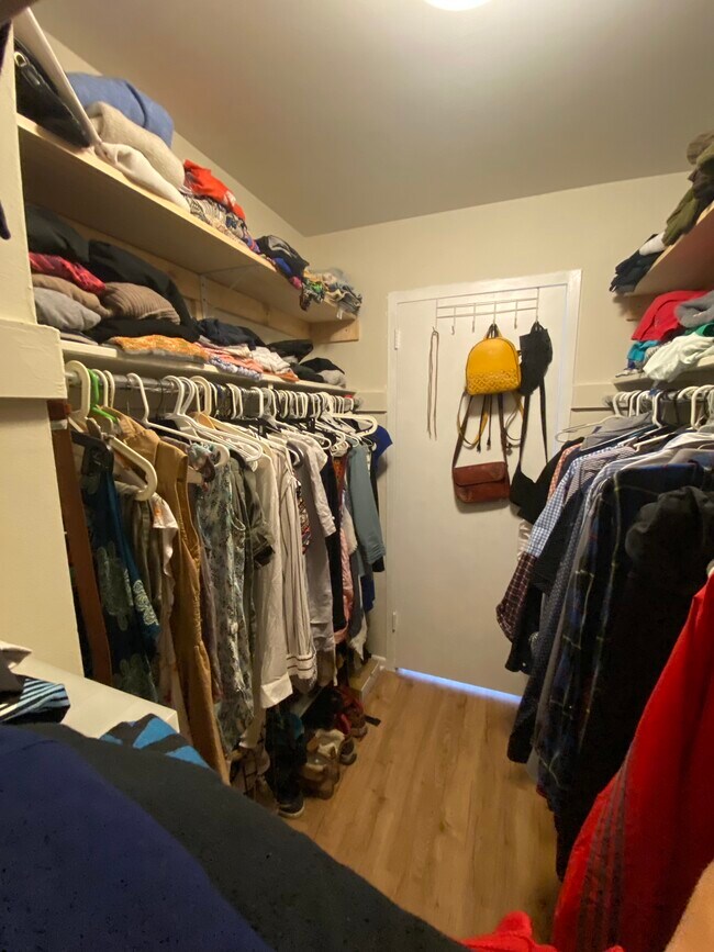 Building Photo - 5340 Holmes Run Pkwy