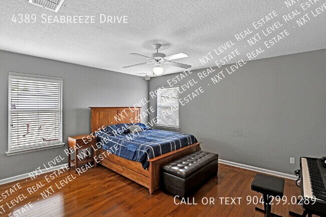 Building Photo - 4389 Seabreeze Dr