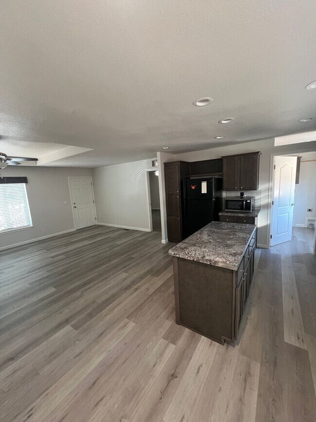 Building Photo - Paradise Home for rent, Great Location, 3 ...