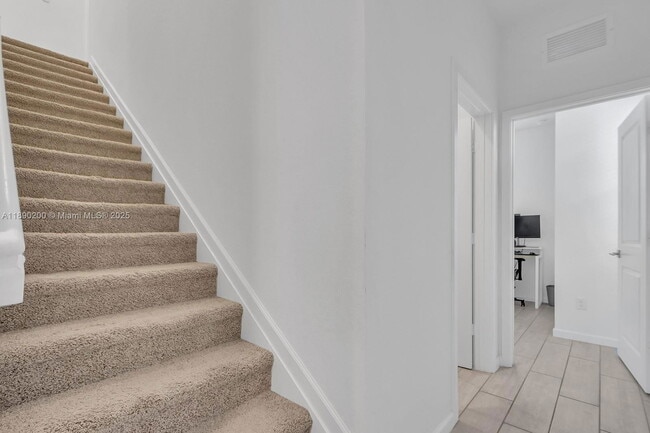 Building Photo - 1772 SE 8th Terrace