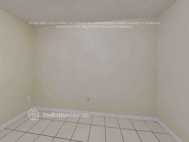 Building Photo - 3380 SW 139th Ave