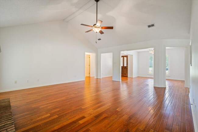 Building Photo - BEAUTIFUL QUAIL CREEK ESTATES OF FAIRHOPE