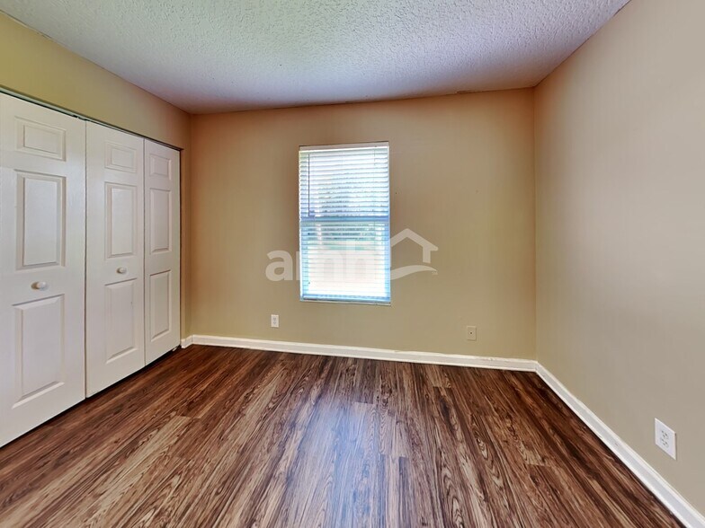 Building Photo - 2245 SW Savage Blvd