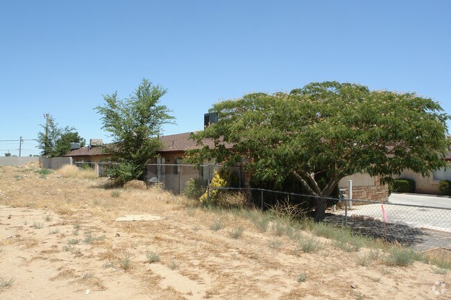 Building Photo - 15392 Bear Valley Rd