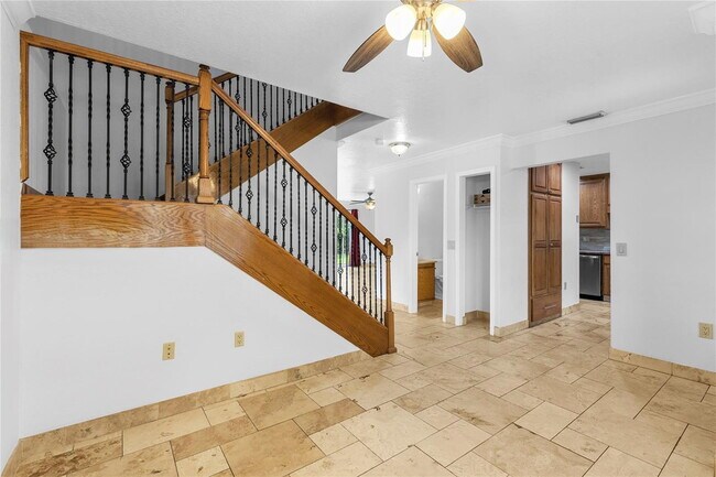 Building Photo - 11610 NW 43rd St