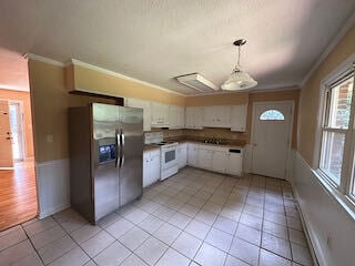 Building Photo - 212 Fairway Dr