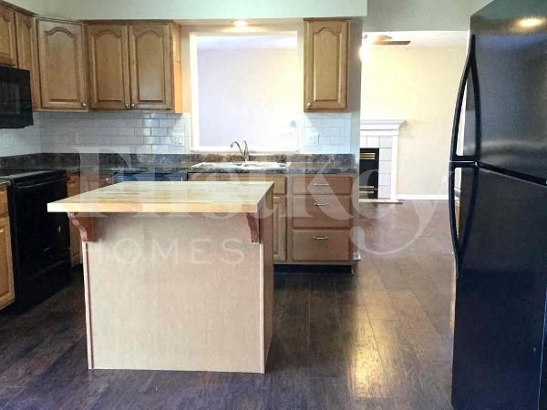 Building Photo - 1616 Hastings Ct