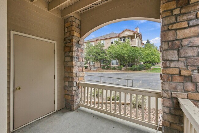 Building Photo - 9557 W San Juan Cir