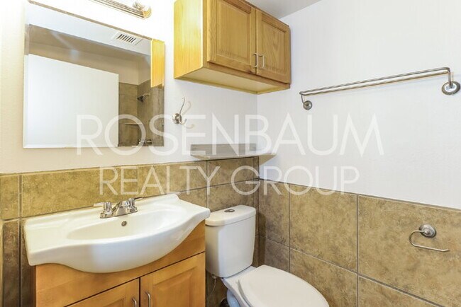 Building Photo - 1417 E Fort Lowell Rd