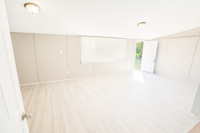 Building Photo - 4029 Pershing Ave