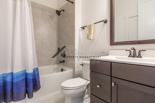 Building Photo - 1121 Crested Jay Dr