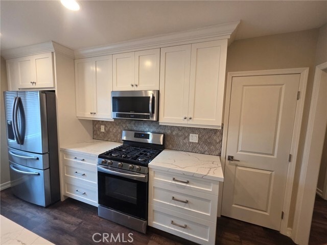 Building Photo - 9556 E Live Oak Ave