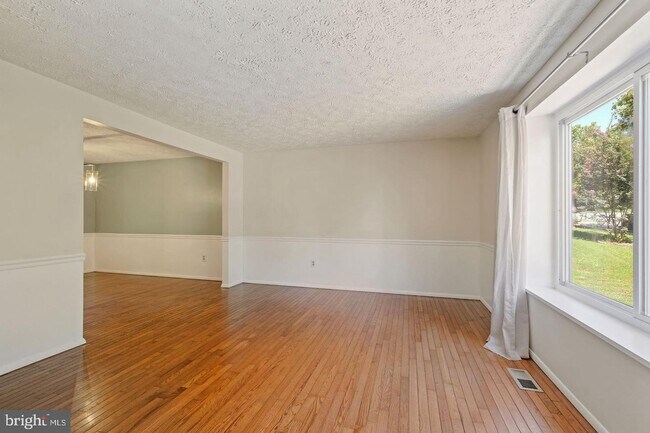 Building Photo - 12236 Stoney Bottom Rd