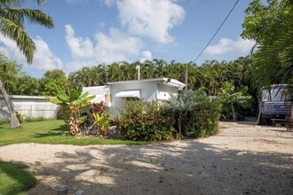 Building Photo - Bright & Newly Renovated FURNISHED 1-Bedroom Rental