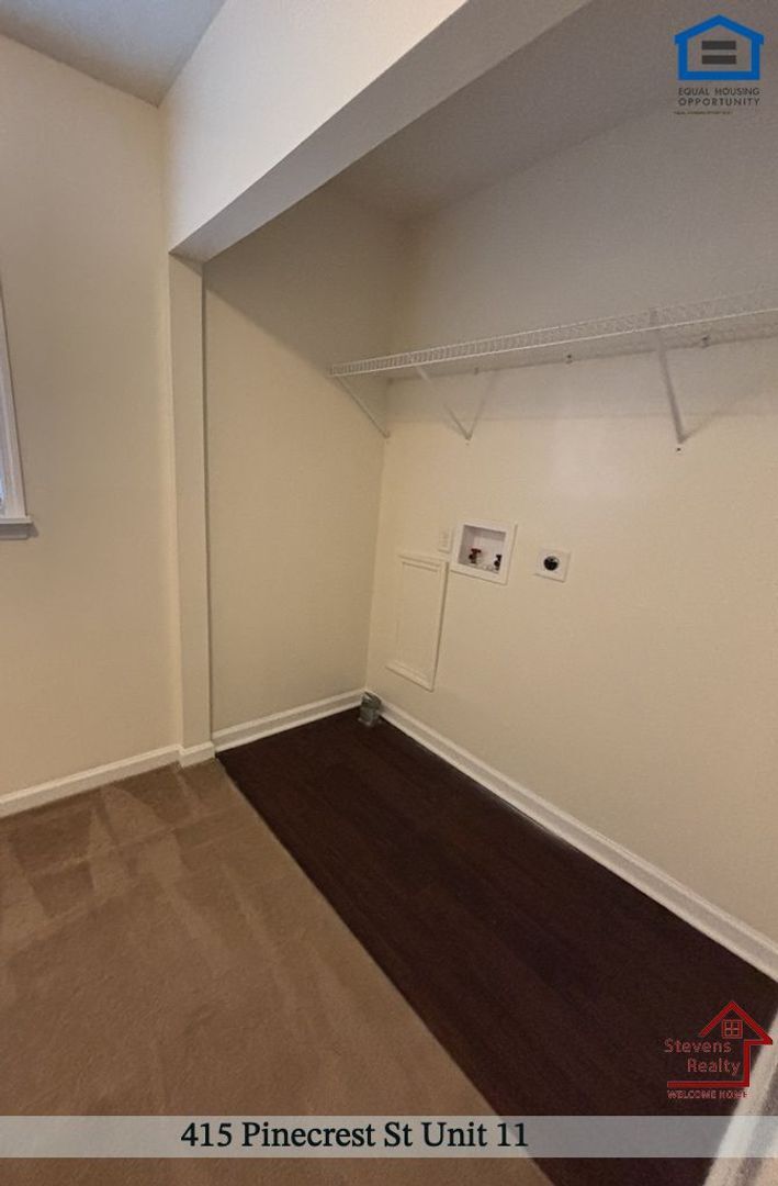 Building Photo - 415 Pinecrest St