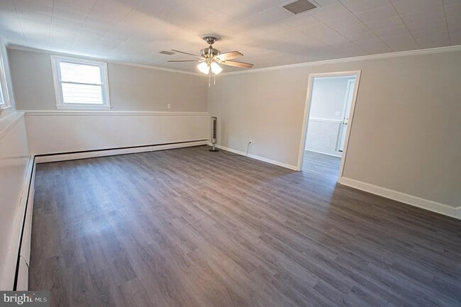 Building Photo - 421 Monticello Ave