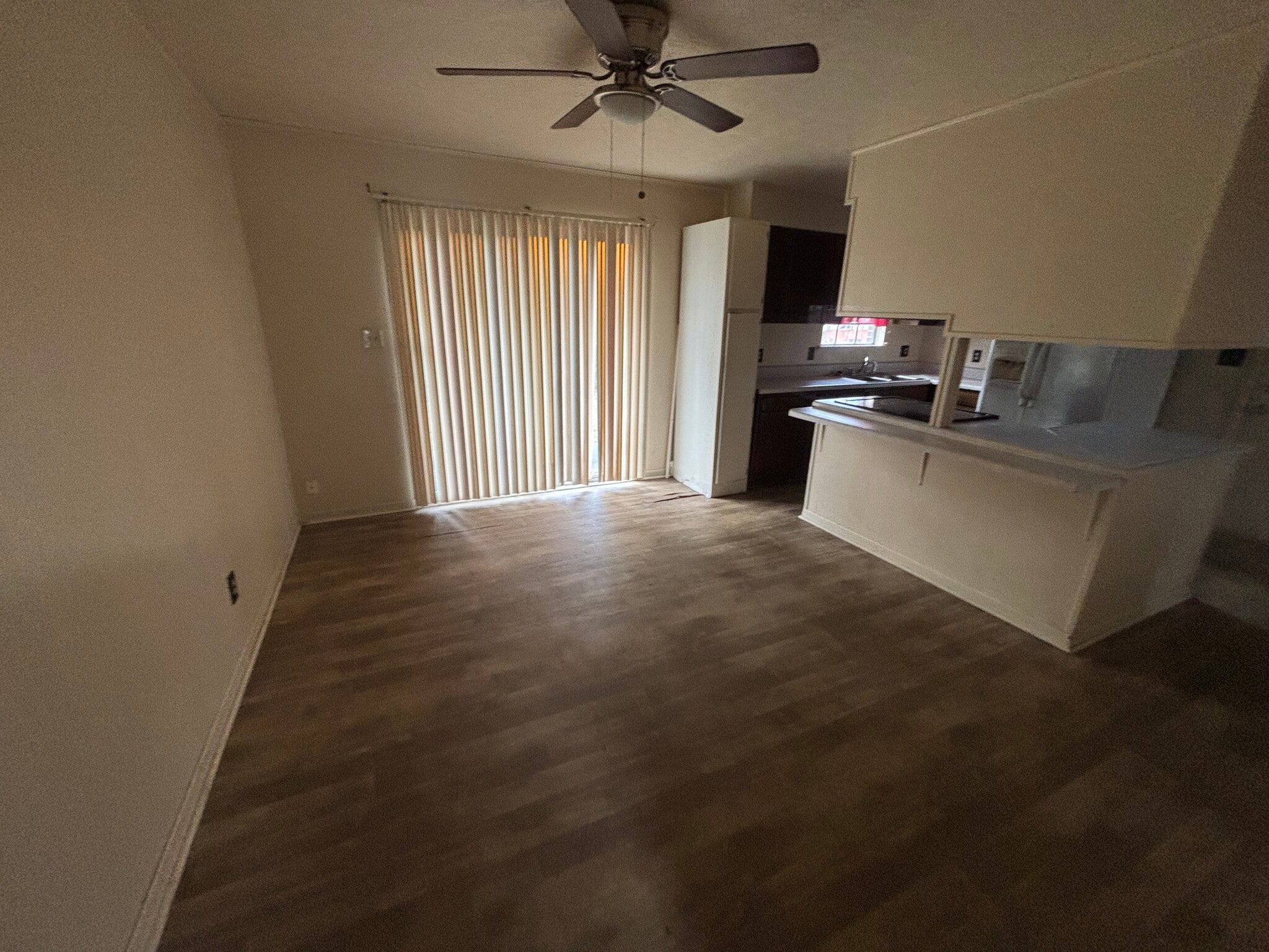 Building Photo - 929 Cypress Ave