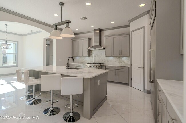 Building Photo - 2453 Rodina Dr