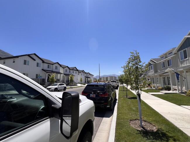 Building Photo - 1287 S 1050 E