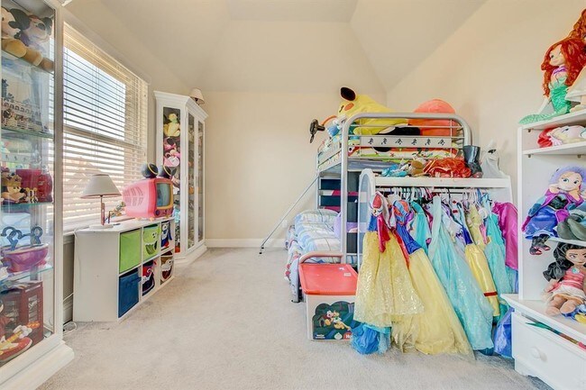 Building Photo - 4805 Comstock Way