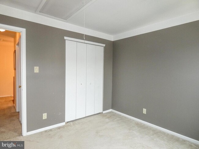 Building Photo - 3403 Wimbledon Way