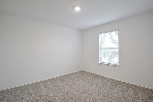 Building Photo - 1055 Llano Trl