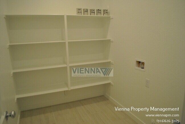 Building Photo - 4451 Duckhawk Cir
