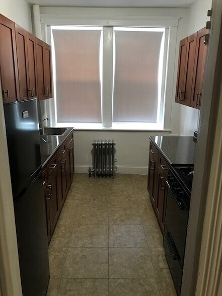 Building Photo - 1762 Commonwealth Ave