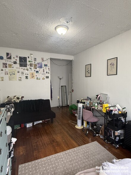 Building Photo - 238 Hemenway St