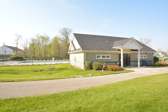 Building Photo - 15341 Ten Point Dr