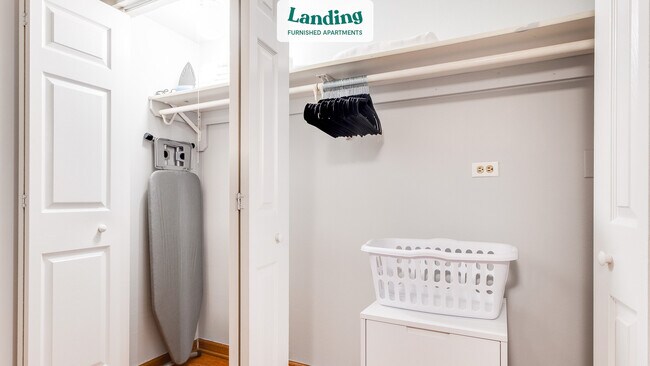 Building Photo - 639 W Grace St