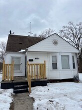 Building Photo - 18134 Vaughan St