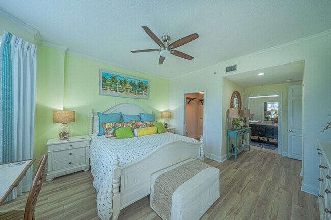 Building Photo - Marina View Rental!