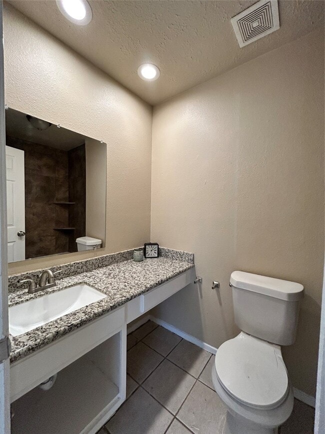 Building Photo - 2443 Autumn Springs Ln