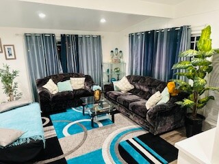 Building Photo - 22823 Madrona Ave