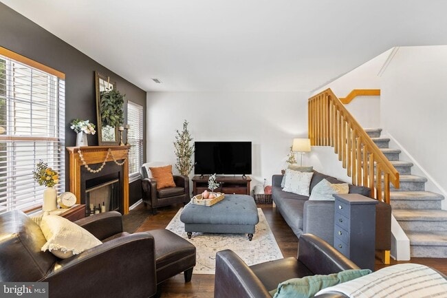 Building Photo - 2302 Harvard Dr