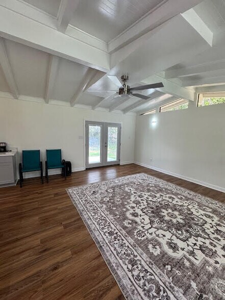 Building Photo - 8820 Manoo Pl