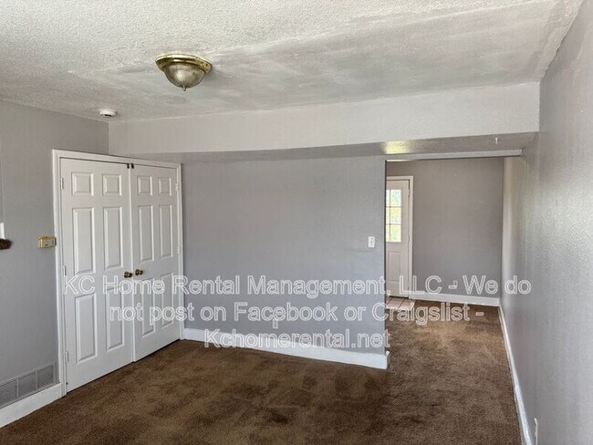 Building Photo - 804 Saddlewood St