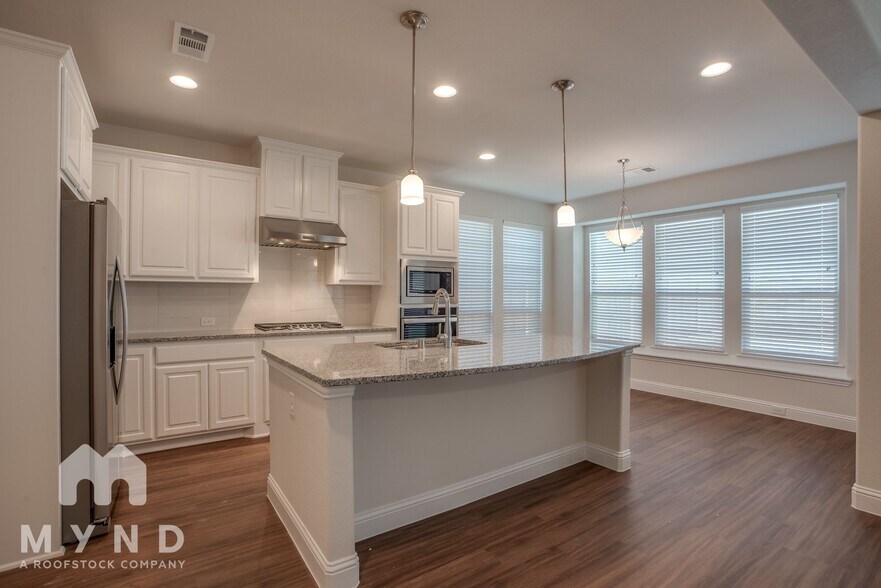 Building Photo - 3025 Damsel Sauvage Ln