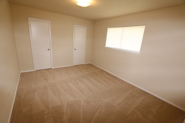 Building Photo - 9618 Rapid River Ln