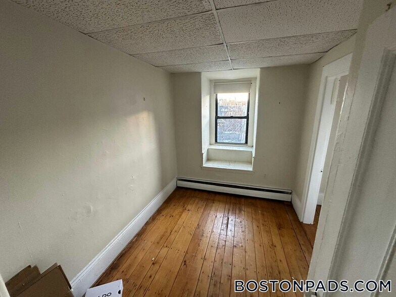 Building Photo - 183 Harvard St