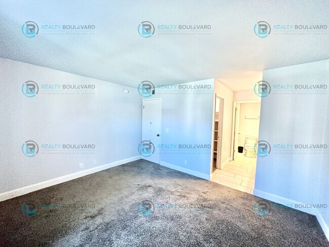 Building Photo - 7680 Bluestone Dr