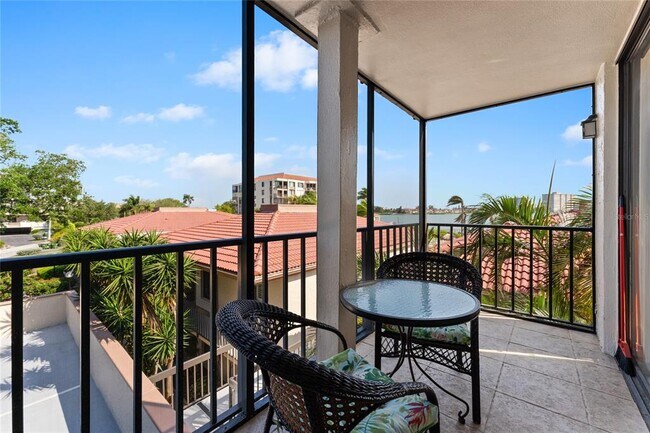 Building Photo - 6268 Palma Del Mar Blvd S