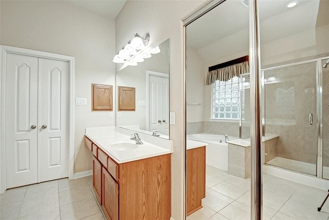Building Photo - 6807 Fitzgerald Ct