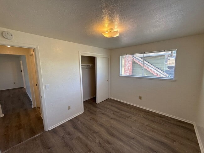 Building Photo - 1594 Tripp St SE