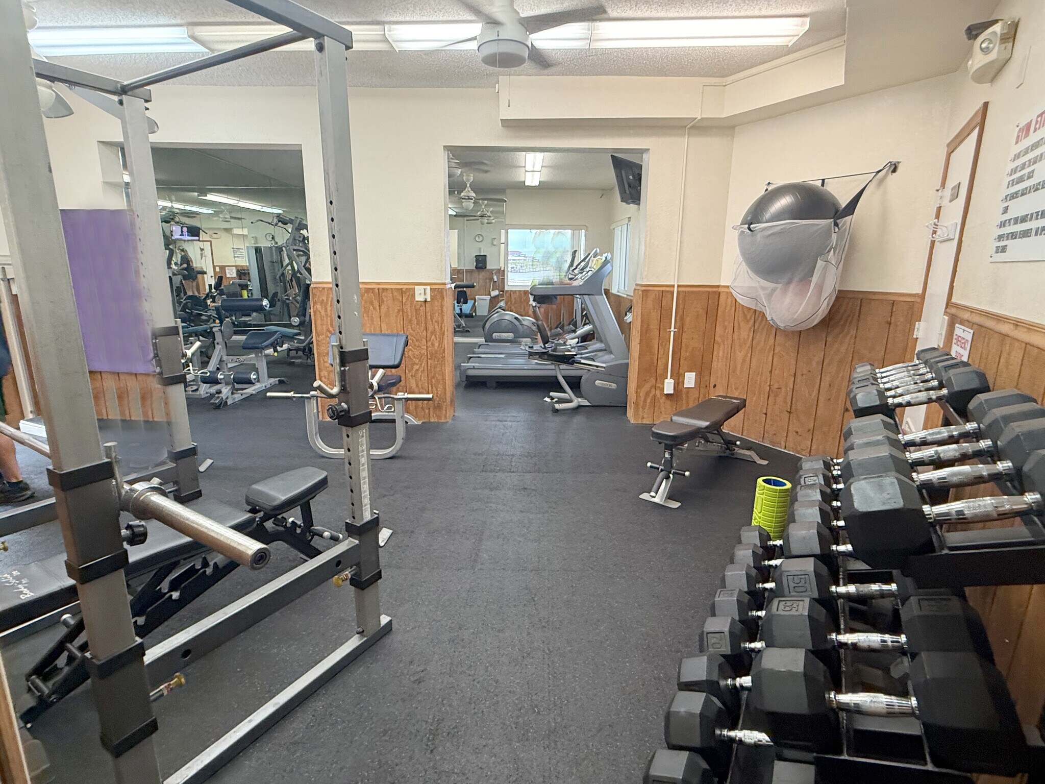 24 hr. Workout Room - 10215 Regal Dr
