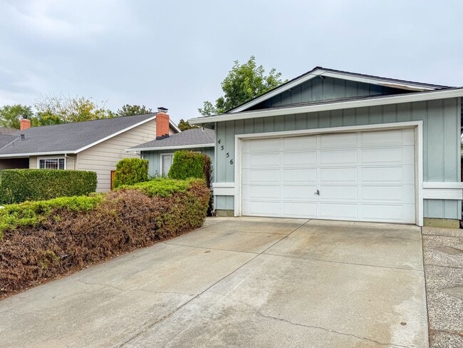 Primary Photo - Beautiful Home | Completely Remodeled